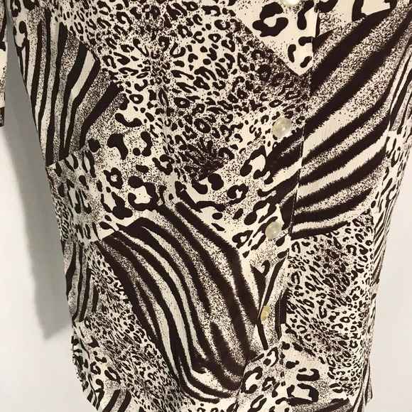 DonnKenny Classics Woman's Vintage Animal Print Button Down Blouse - Picture 5 of 7